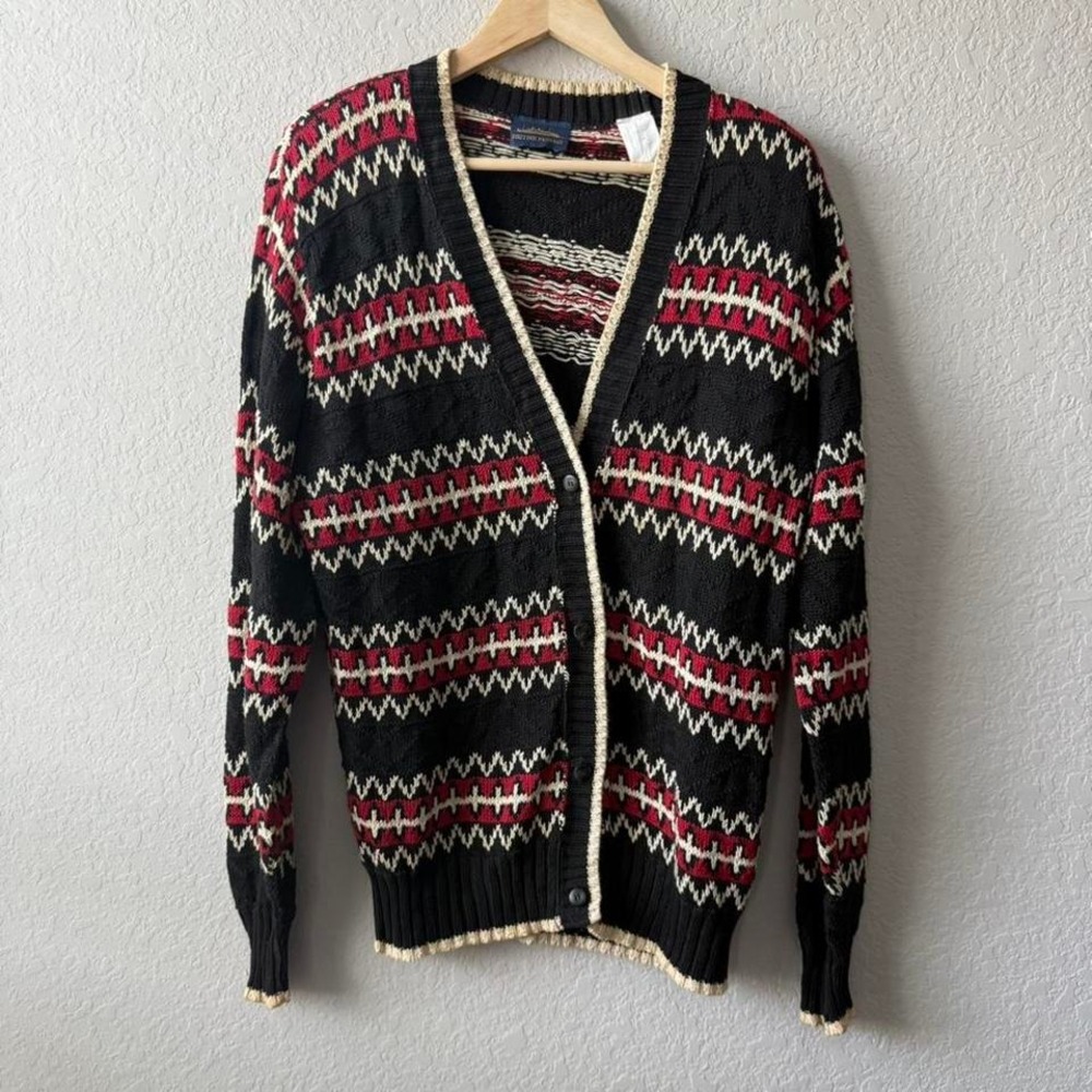 British Passage Black and red‎ cardigan
